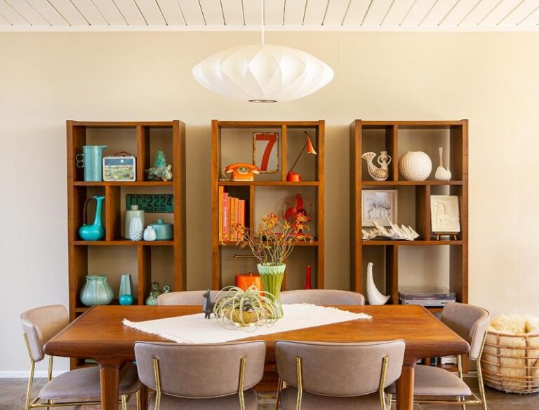 How to Style Bookshelves Like an Interior Designer